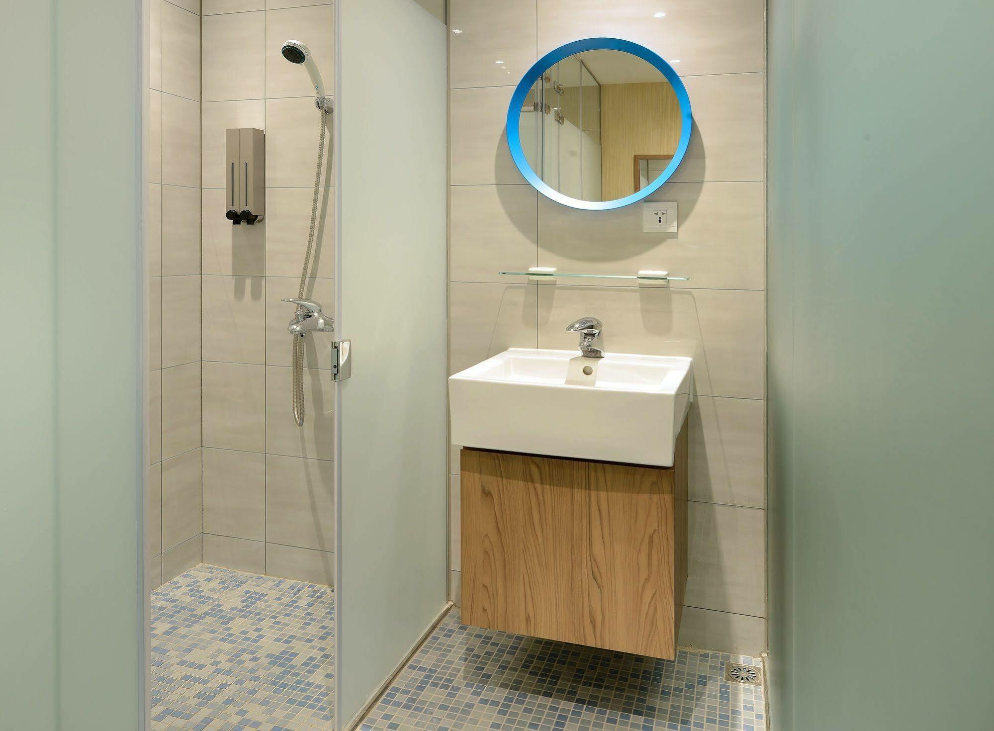יונגחה Park City Inn & Hostel מראה חיצוני תמונה