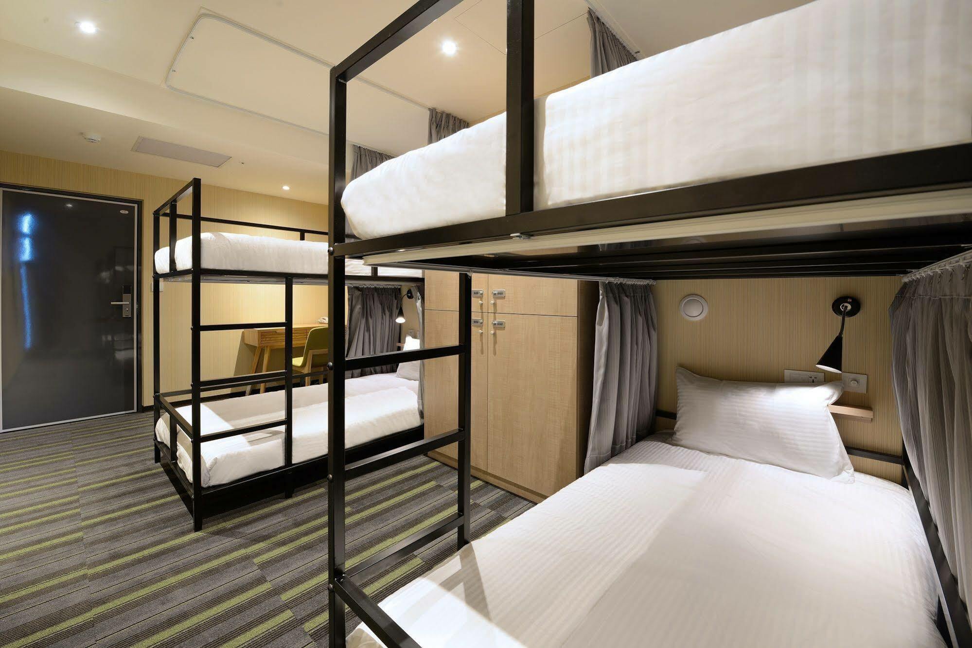 יונגחה Park City Inn & Hostel מראה חיצוני תמונה