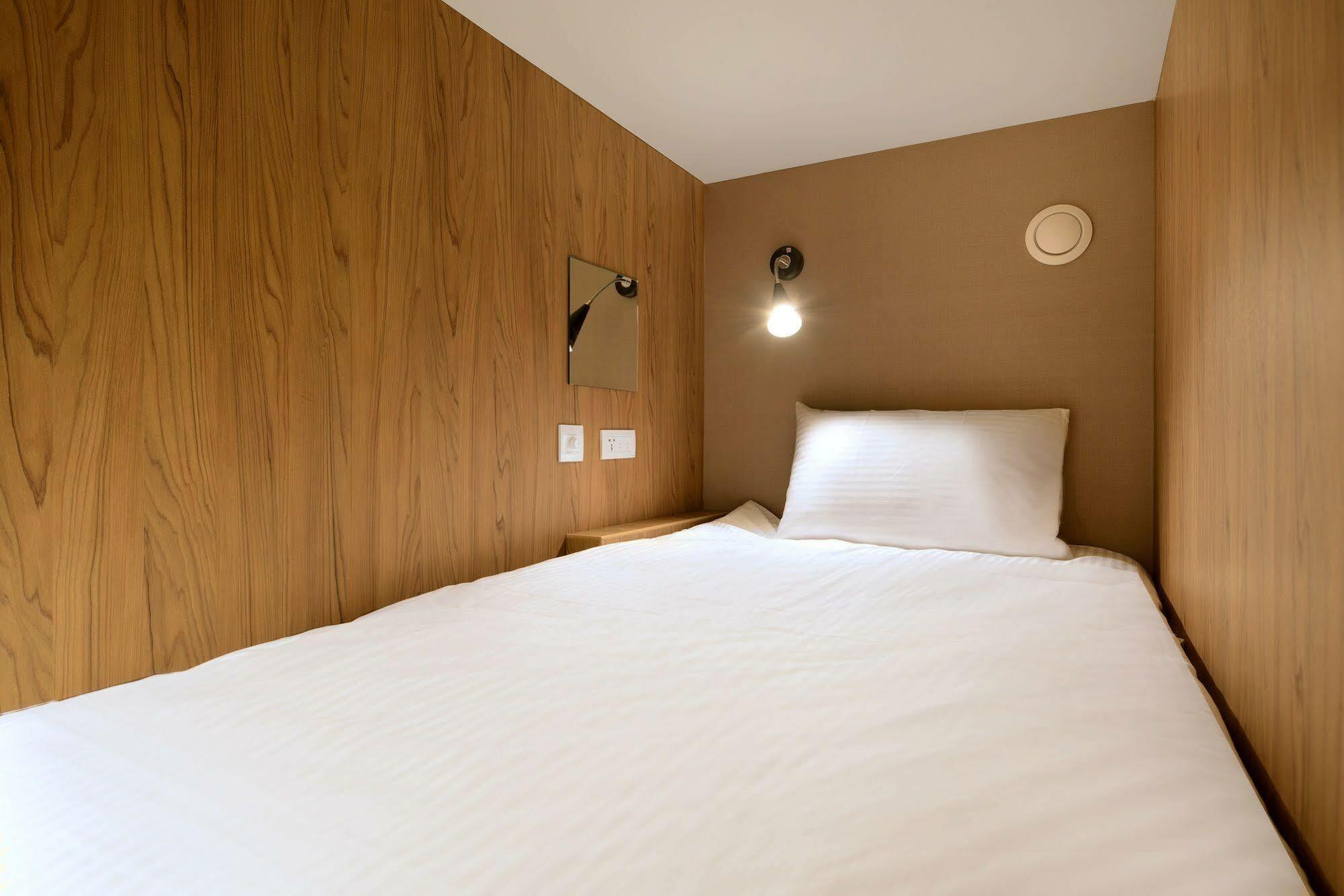 יונגחה Park City Inn & Hostel מראה חיצוני תמונה